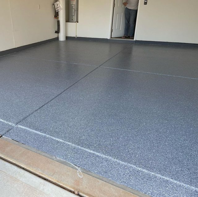 Solid-color floor, Basalt gray